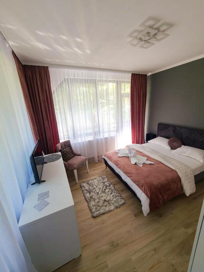 Baile Puturoasa Hotel Vama  ภายนอก รูปภาพ