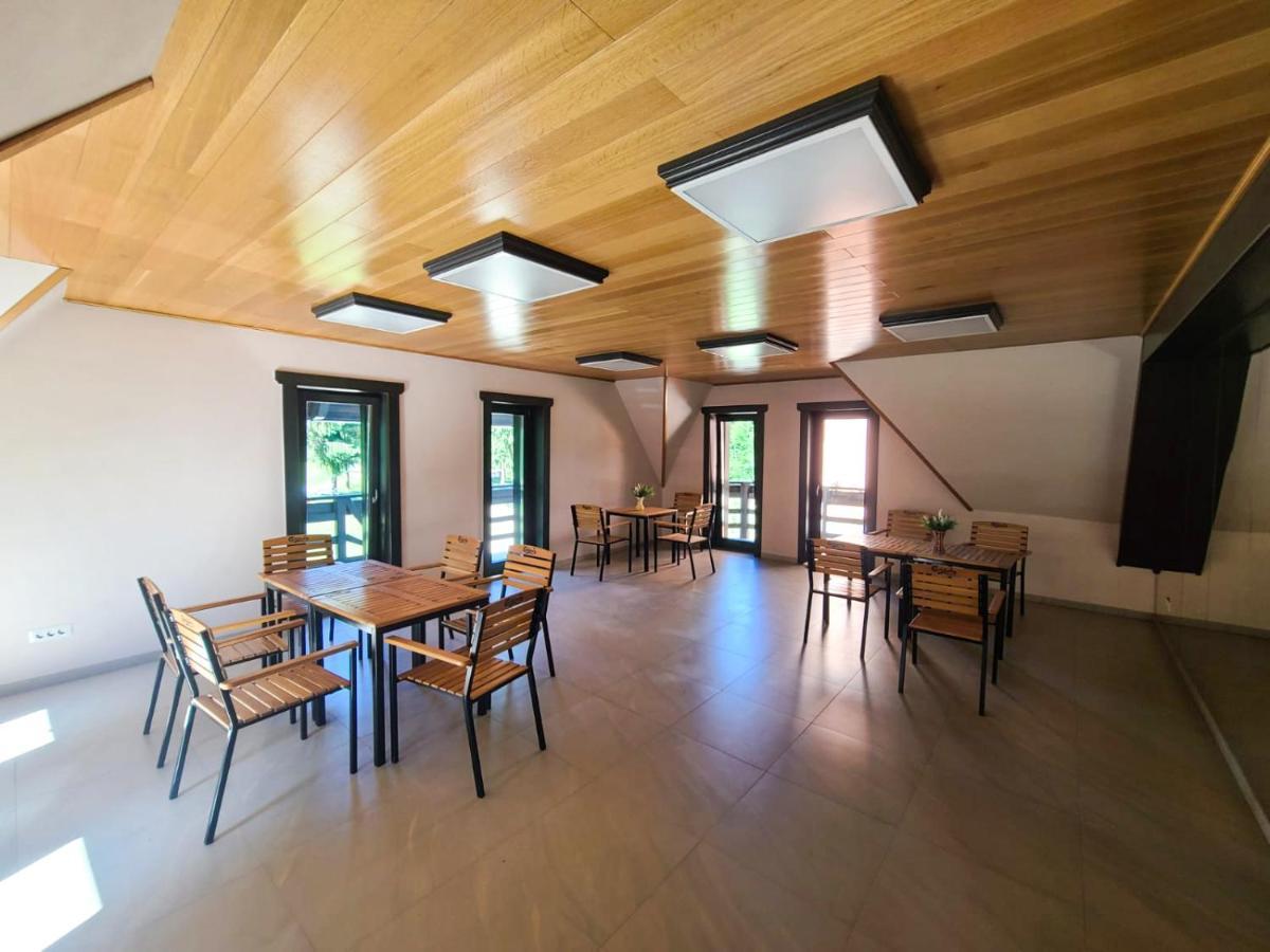 Baile Puturoasa Hotel Vama  ภายนอก รูปภาพ
